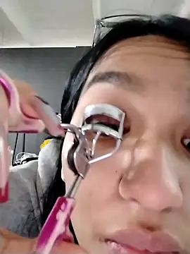 Snapshot of Valen_russo chatting on 15, 10, 2025 Valen russo online show from 15, 10, 2025