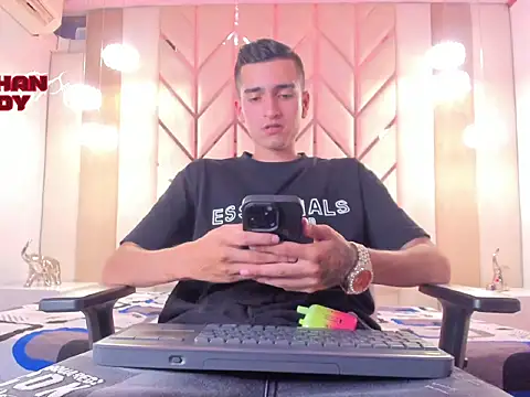 Ethan Boy  online show from 21, 2, 2026