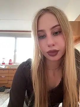 Snapshot of JudithCarly chatting on 17, 12, 2025 JudithCarly online show from 17, 12, 2025