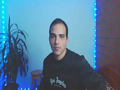 Maax3023 online show from 2, 11, 2025