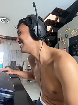 Snapshot of Flirtdick03 chatting on 2, 11, 2025 Flirtdick03 online show from 2, 11, 2025