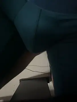 Snapshot of Flirtdick03 chatting on 23, 11, 2025 Flirtdick03 online show from 23, 11, 2025