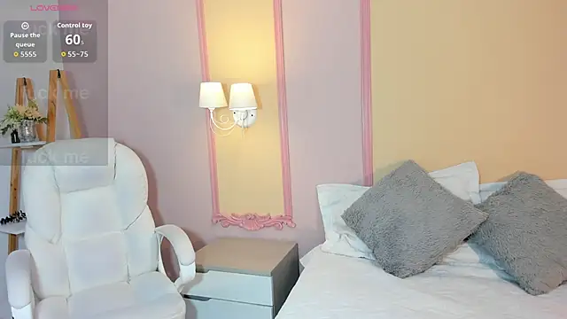  naylaa  online show from 22, 5, 2026