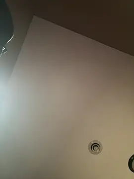 Brooklyn1987 online show from 28, 3, 2026