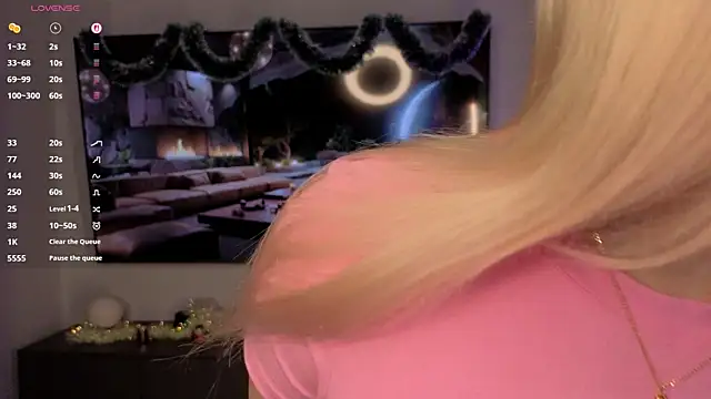 KaryTasch online show from 3, 12, 2025