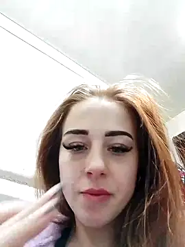 Snapshot of milklovqx chatting on 13, 10, 2025 milklovqx online show from 13, 10, 2025