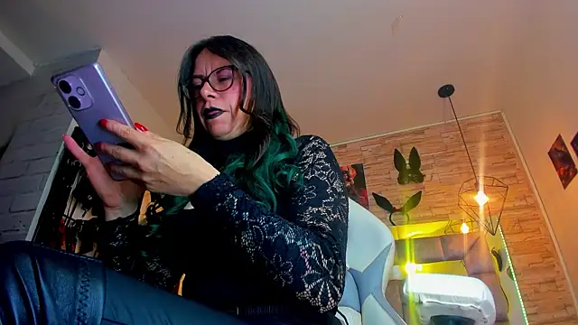 Evangelinejoness  online show from 7, 4, 2026