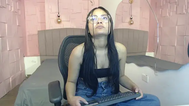 Snapshot of _kita chatting on 21, 10, 2025 kita online show from 21, 10, 2025