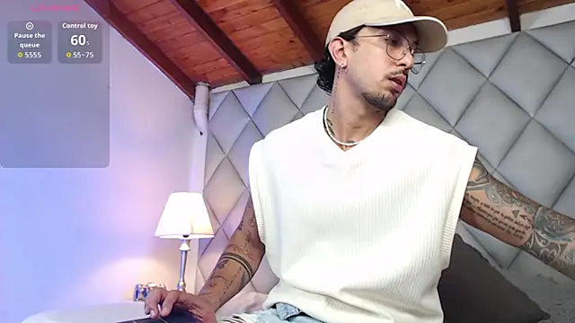 Liam Espinoza online show from 29, 10, 2025