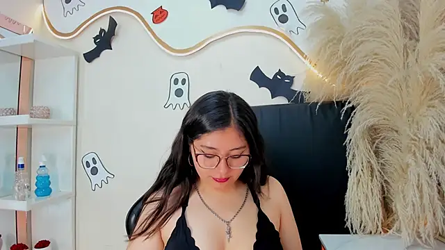 ZeleneJones online show from 14, 10, 2025