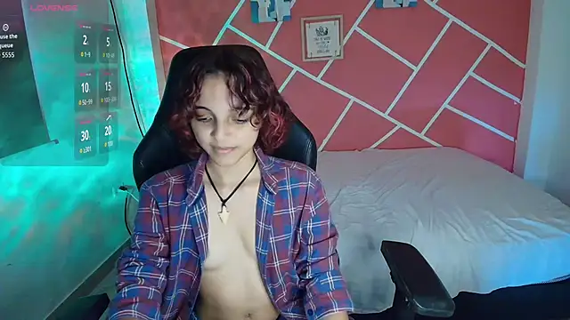 Snapshot of sweety_dreambaby chatting on 19, 11, 2025 sweety dreambaby online show from 19, 11, 2025