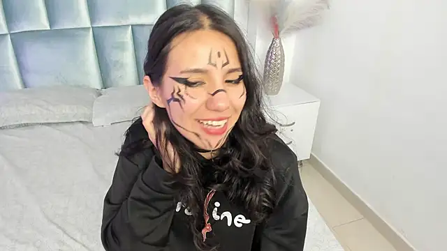 HollyPeach online show from 17, 4, 2026