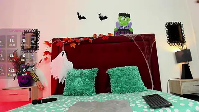 Snapshot of Sassha_ferrer chatting on 22, 10, 2025 Sassha ferrer online show from 22, 10, 2025