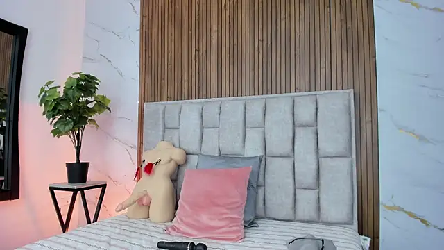 Snapshot of Sassha_ferrer chatting on 28, 11, 2025 Sassha ferrer online show from 28, 11, 2025