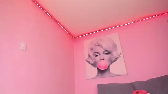 BiancaValentinna online show from 5, 2, 2026