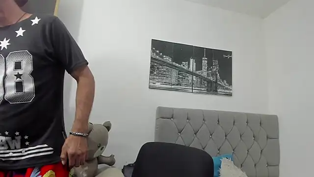 Sofi And Santy online show from 1, 3, 2026