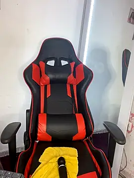 Snapshot of _Lissa_01 chatting on 6, 11, 2025 Lissa 01 online show from 6, 11, 2025