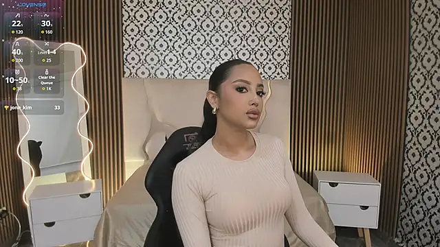 Snapshot of BEELLA_TAY1 chatting on 25, 10, 2025 BEELLA TAY1 online show from 25, 10, 2025