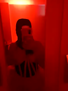 Snapshot of xcodigorojo chatting on 2, 11, 2025 xcodigorojo online show from 2, 11, 2025