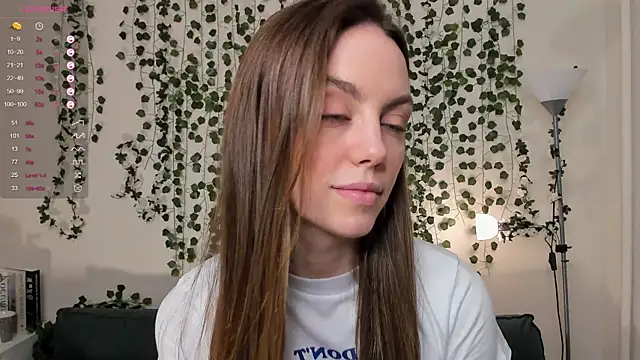 sweet and flirt online show from 7, 11, 2025