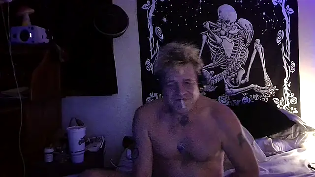 whitehole4bbc252 online show from 21, 4, 2026