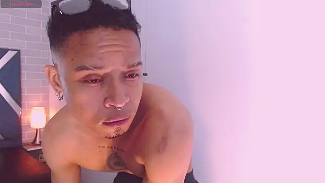 Jayden Morris online show from 5, 4, 2026