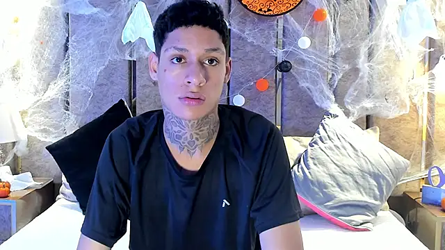 Snapshot of GaelCarter chatting on 30, 10, 2025 GaelCarter online show from 30, 10, 2025