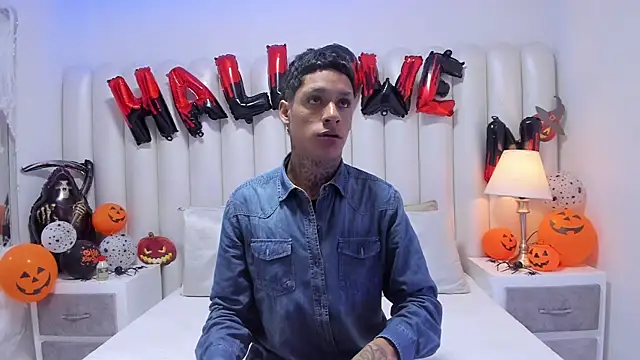 Snapshot of GaelCarter chatting on 1, 11, 2025 GaelCarter online show from 1, 11, 2025