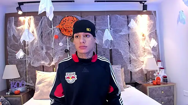 Snapshot of GaelCarter chatting on 2, 11, 2025 GaelCarter online show from 2, 11, 2025