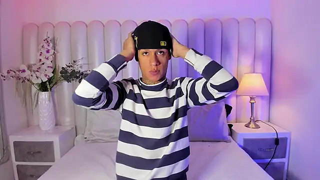 Snapshot of GaelCarter chatting on 5, 11, 2025 GaelCarter online show from 5, 11, 2025