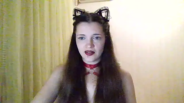 Snapshot of AmeliieLaFleur chatting on 14, 11, 2025 AmeliieLaFleur online show from 14, 11, 2025