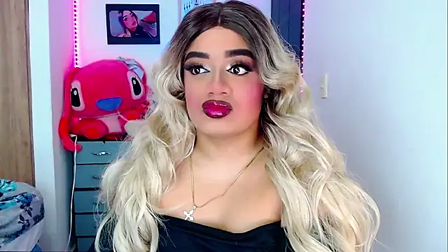 Sofiabigcock22 online show from 5, 11, 2025