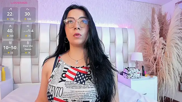 Snapshot of Ari_lynn_ chatting on 3, 2, 2026 Ari lynn online show from 3, 2, 2026