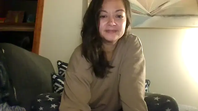 Snapshot of magical_jasmine chatting on 8, 11, 2025 magical jasmine online show from 8, 11, 2025