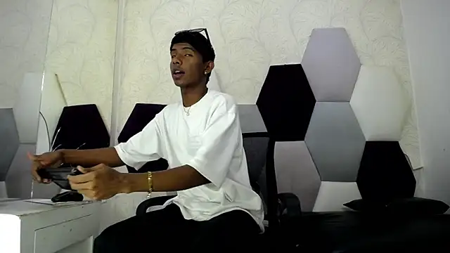 Mick storm online show from 25, 2, 2026