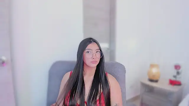 Snapshot of MirandaJohnson_ chatting on 20, 10, 2025 MirandaJohnson online show from 20, 10, 2025