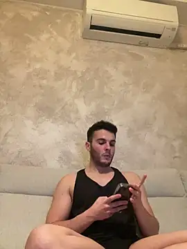 Snapshot of Camaraman05 chatting on 21, 2, 2026 Camaraman05 online show from 21, 2, 2026