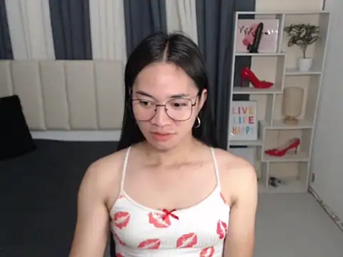PetiteAsianMarian online show from 15, 10, 2025