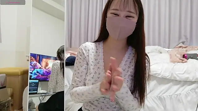 Komomo ch online show from 27, 3, 2026