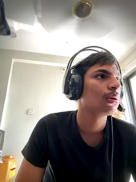 Snapshot of Yourbabyboy91 chatting on 18, 10, 2025 Yourbabyboy91 online show from 18, 10, 2025