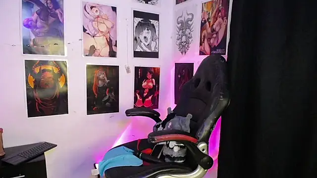 SweetDevil777  online show from 5, 11, 2025