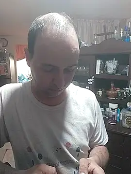 sacarlettareyo online show from 13, 4, 2026