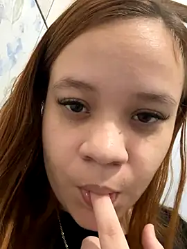 Snapshot of ruivinhadancer chatting on 14, 11, 2025 ruivinhadancer online show from 14, 11, 2025