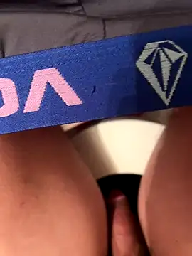 LilCheeky online show from 14, 12, 2025