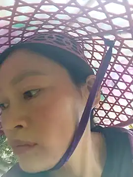 siusiu-00 online show from 15, 10, 2025