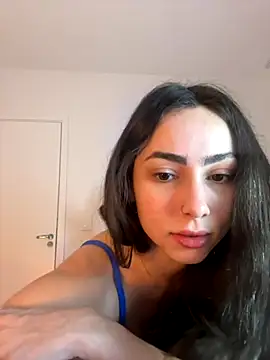 Baby Mia pires online show from 16, 10, 2025