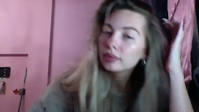 Snapshot of Sygream chatting on 14, 10, 2025 Sygream online show from 14, 10, 2025