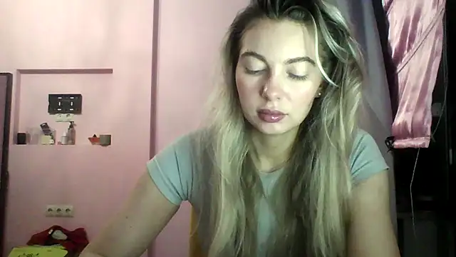 Snapshot of Sygream chatting on 16, 10, 2025 Sygream online show from 16, 10, 2025