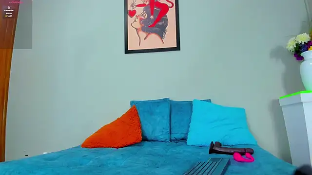 Snapshot of bella_sstone chatting on 15, 11, 2025 bella sstone online show from 15, 11, 2025