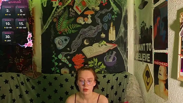 Snapshot of ReincarnatedAngel chatting on 27, 11, 2025 ReincarnatedAngel online show from 27, 11, 2025